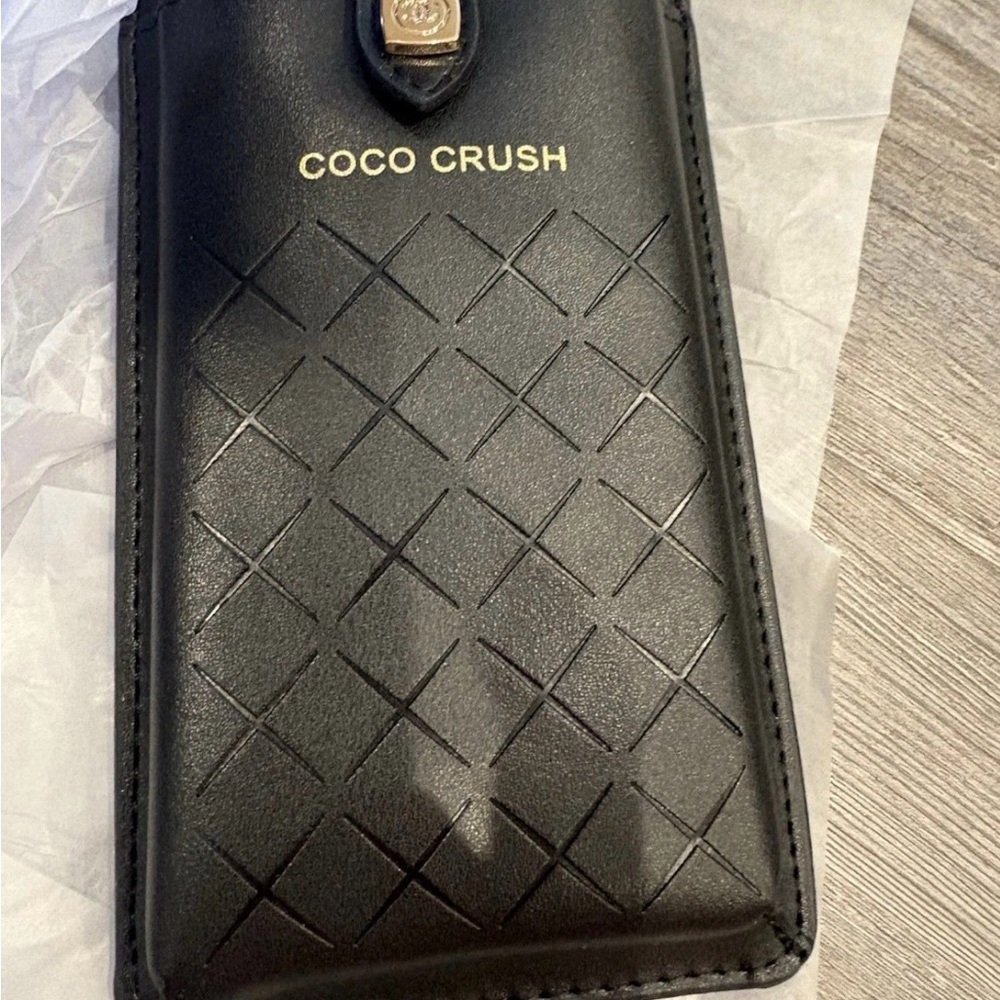 CHANEL COCO CRUSH VIP Novelty Smartphone Case BLACK and pink  mirror/ holder NEW - Picture 8 of 8
